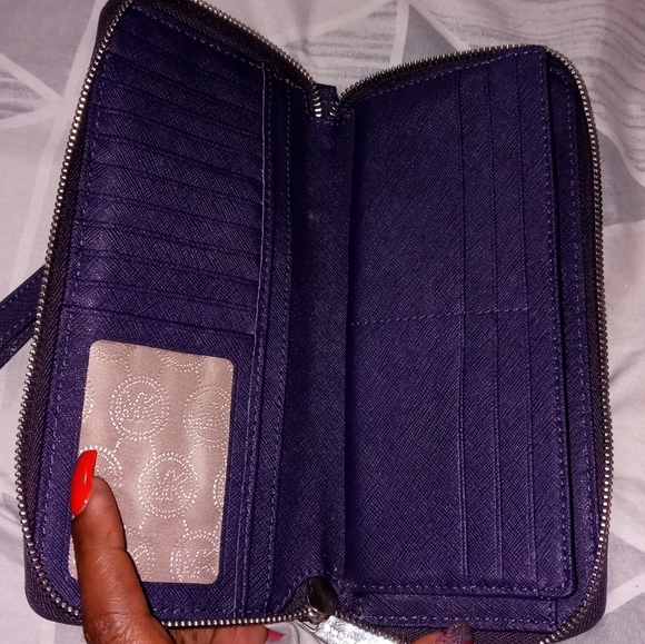 ((SOLD)) AUTHENTIC MICHAEL KORS PURSE & WALLET SET - Picture 7 of 16